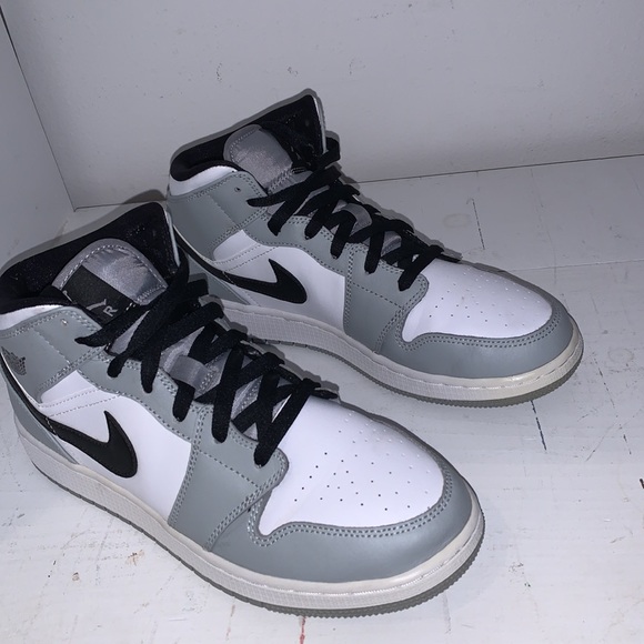 aj1 smoke grey gs